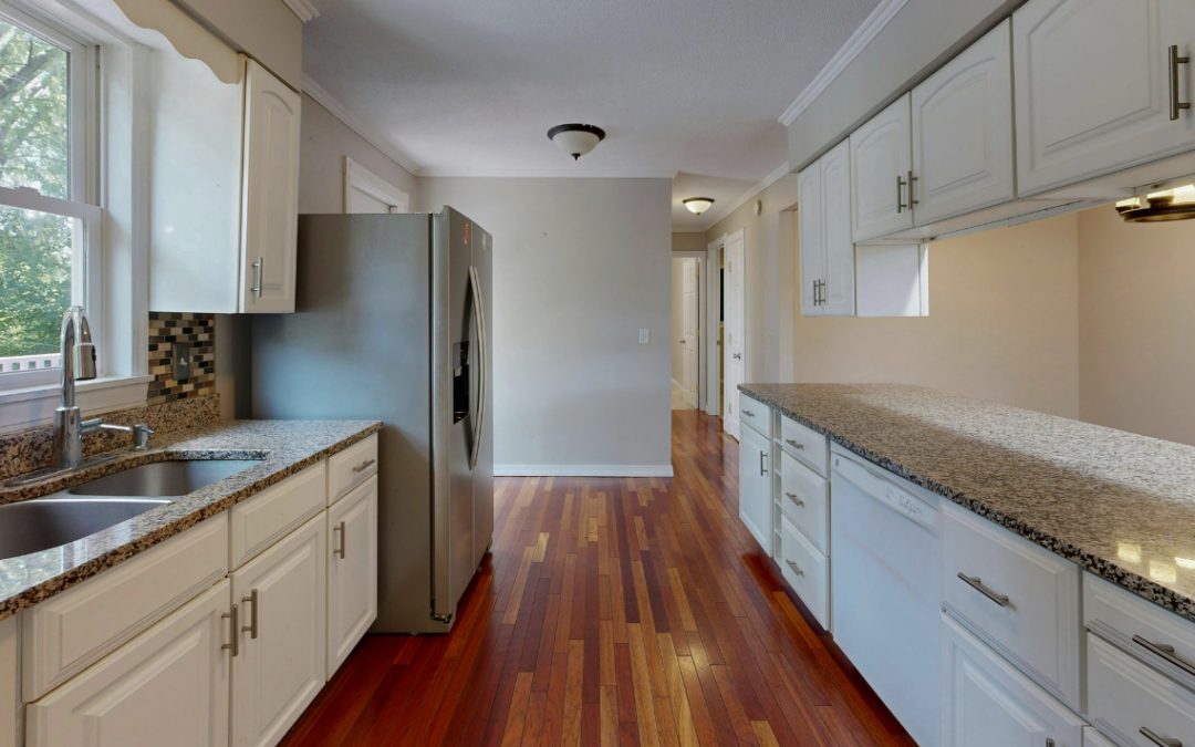 Popular Hardwood Floor Stain Colors in 2026 for Baltimore Homeowners